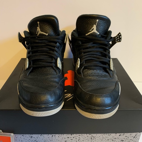 Jordan 4 Oreo - Picture 3 of 5